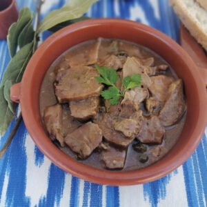 Lengua con Alcaparras